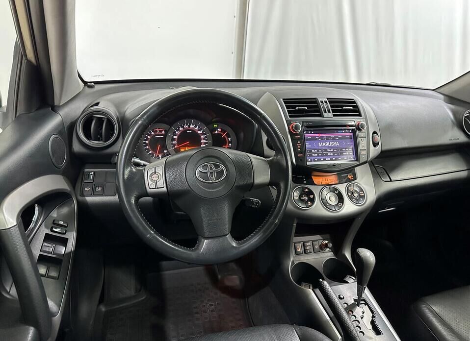 Toyota RAV4 2.0 AT (152 л.с.) 4WD
