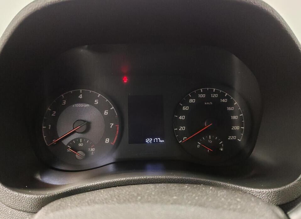 Hyundai Solaris, II Рестайлинг 1.6 AT (123 л.с.)