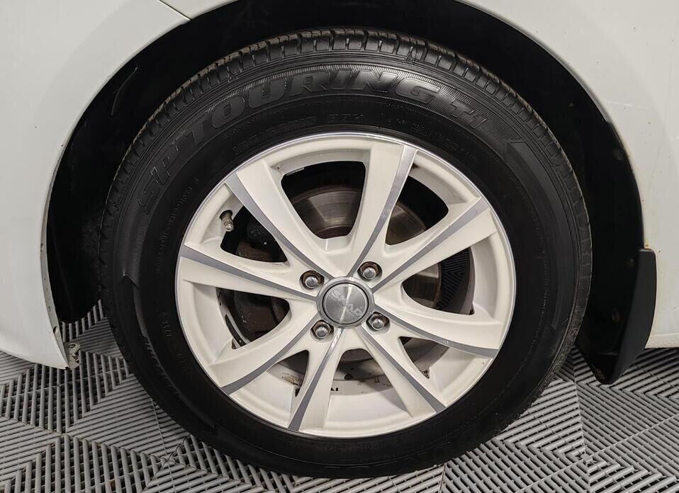 Kia Rio 1.6 AT (123 л.с.)