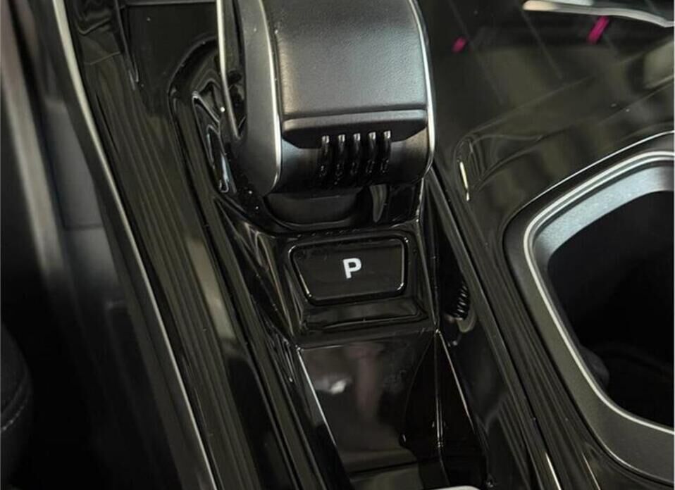Geely Atlas, II 2.0 AMT (200 л.с.)