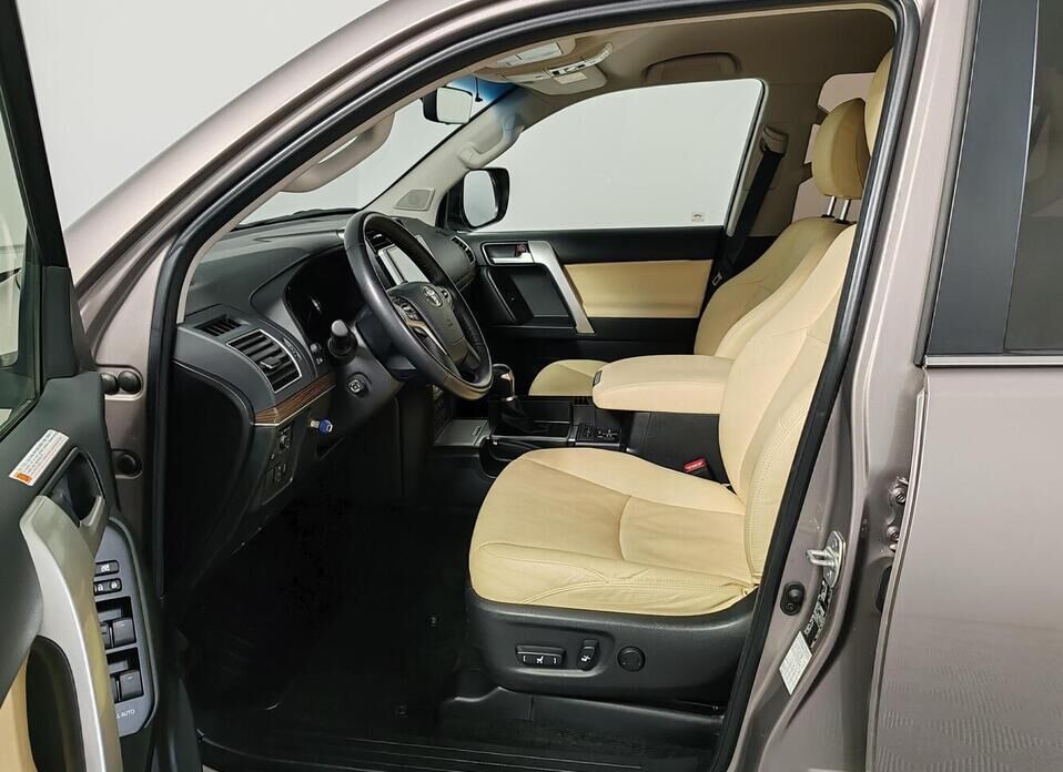 Toyota Land Cruiser Prado, 150 Series Рестайлинг 2 2.8d AT (177 л.с.) 4WD