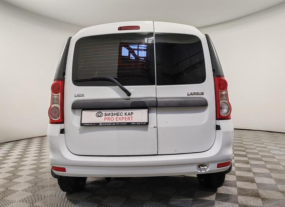 LADA (ВАЗ) Largus, I 1.6 MT (105 л.с.)