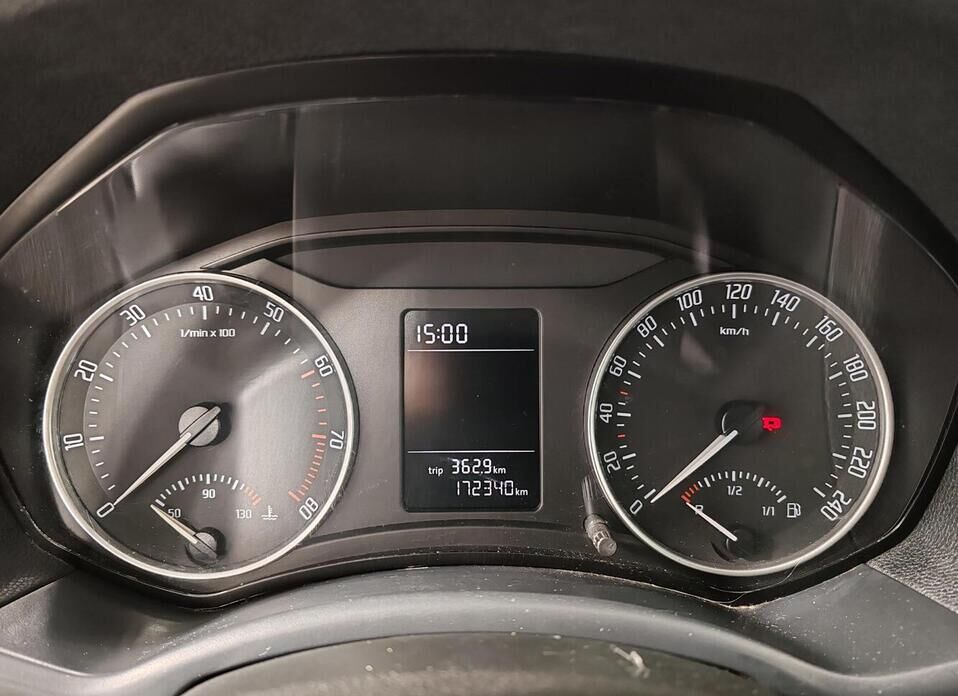 Skoda Octavia, II (A5) Рестайлинг 1.4 AMT (122 л.с.)