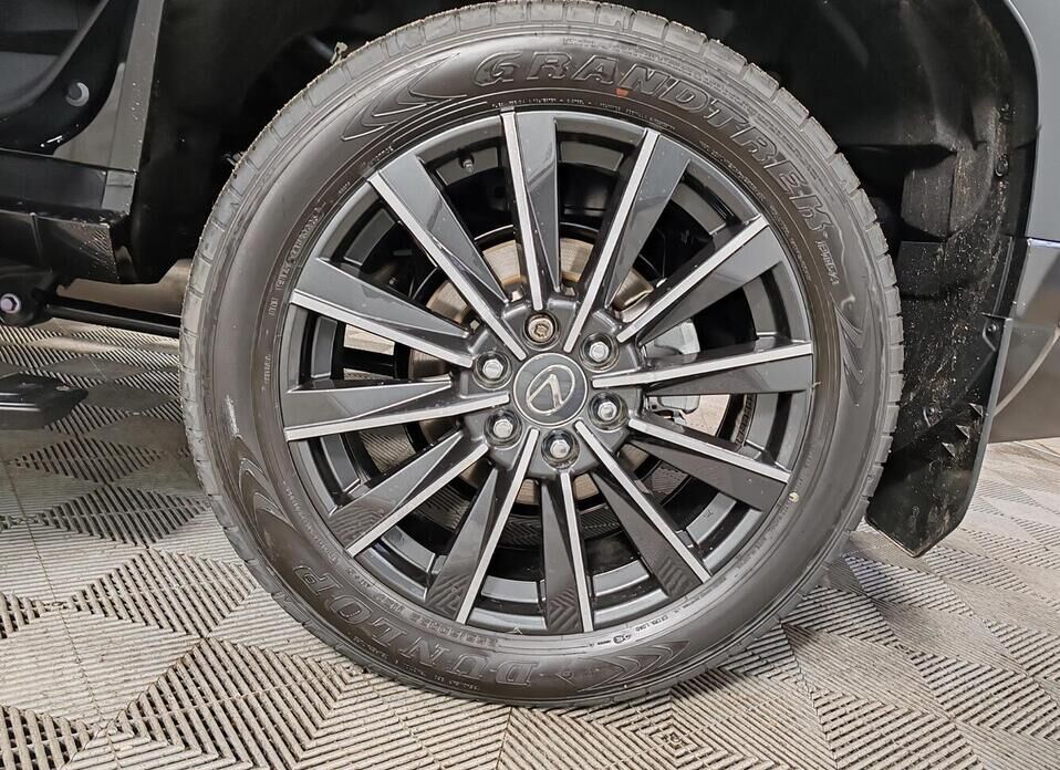 Lexus GX, III 550 3.4 AT (354 л.с.) 4WD