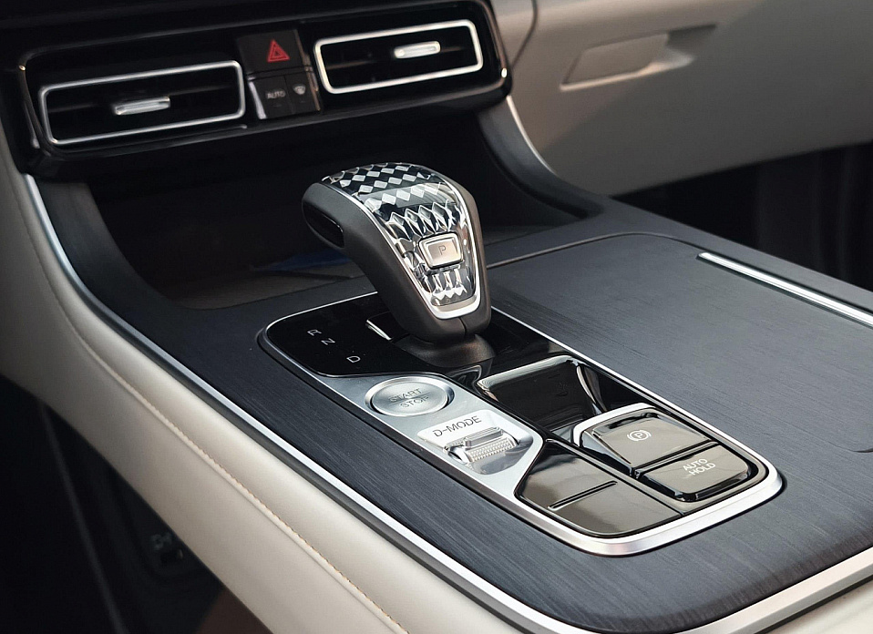 GAC GS8, II 2.0 AT (231 л.с.) 4WD