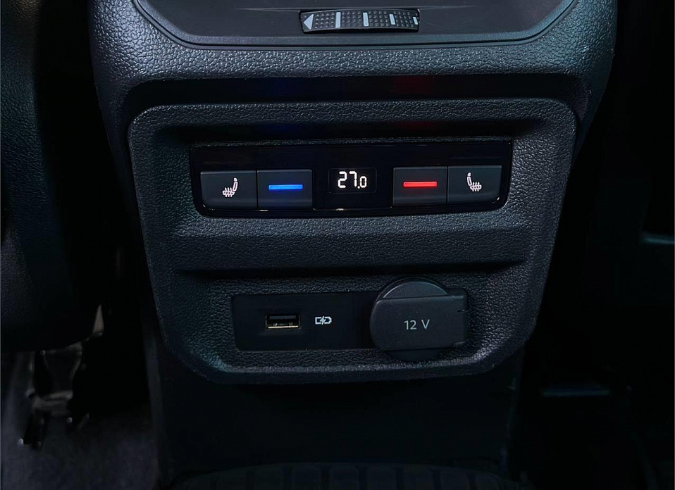 Volkswagen Tiguan, II 2.0d MT (150 л.с.) 4WD