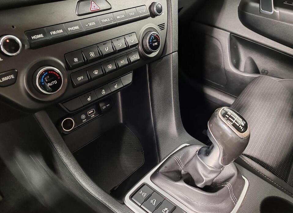 Kia Sportage, IV 2.0 MT (150 л.с.) 4WD