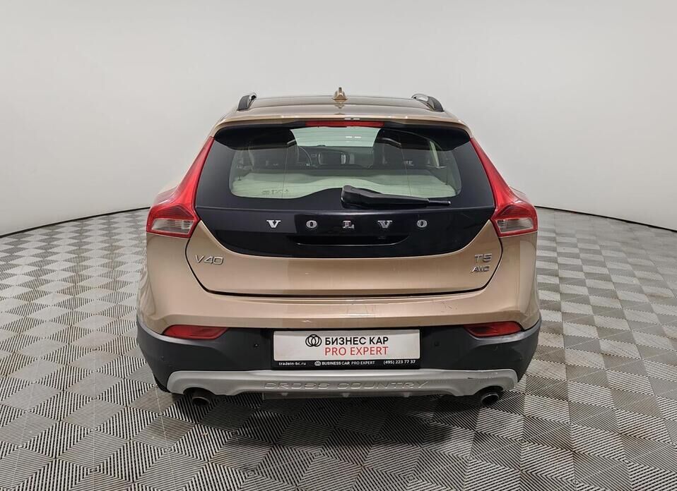 Volvo V40 Cross Country, I 2.0 AT (213 л.с.) 4WD