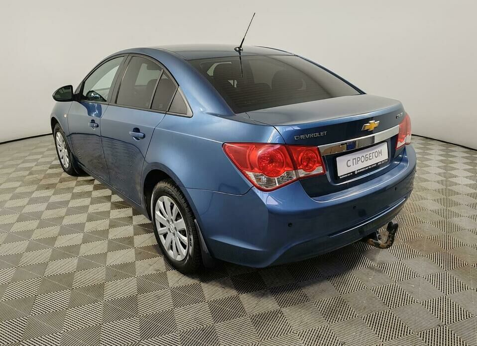 Chevrolet Cruze 1.8 AT (141 л.с.)