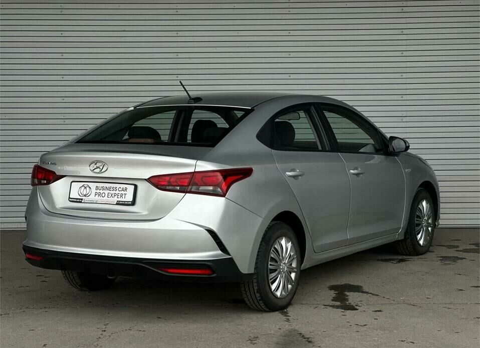 Hyundai Solaris 1.6 AT (123 л.с.)