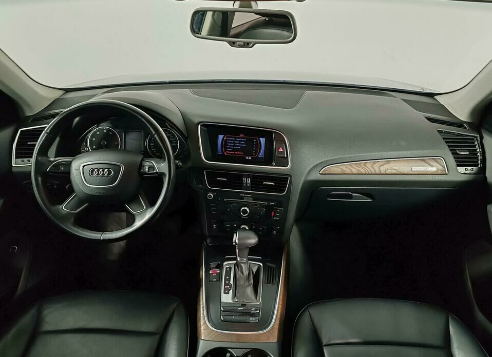 Audi Q5 2.0 AT (225 л.с.) 4WD