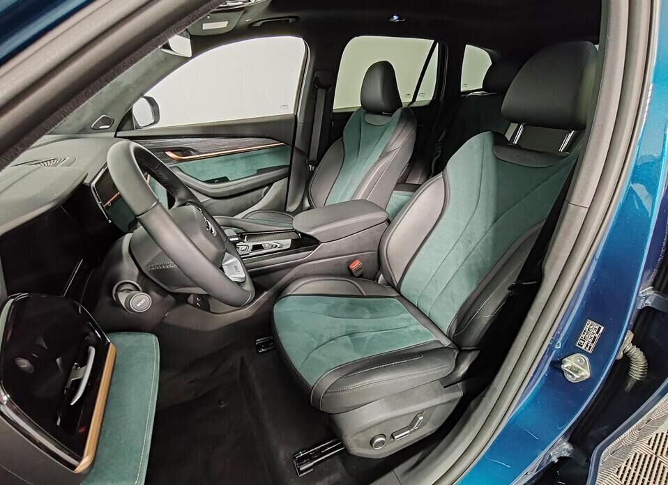 Geely Monjaro 2.0 AT (238 л.с.) 4WD