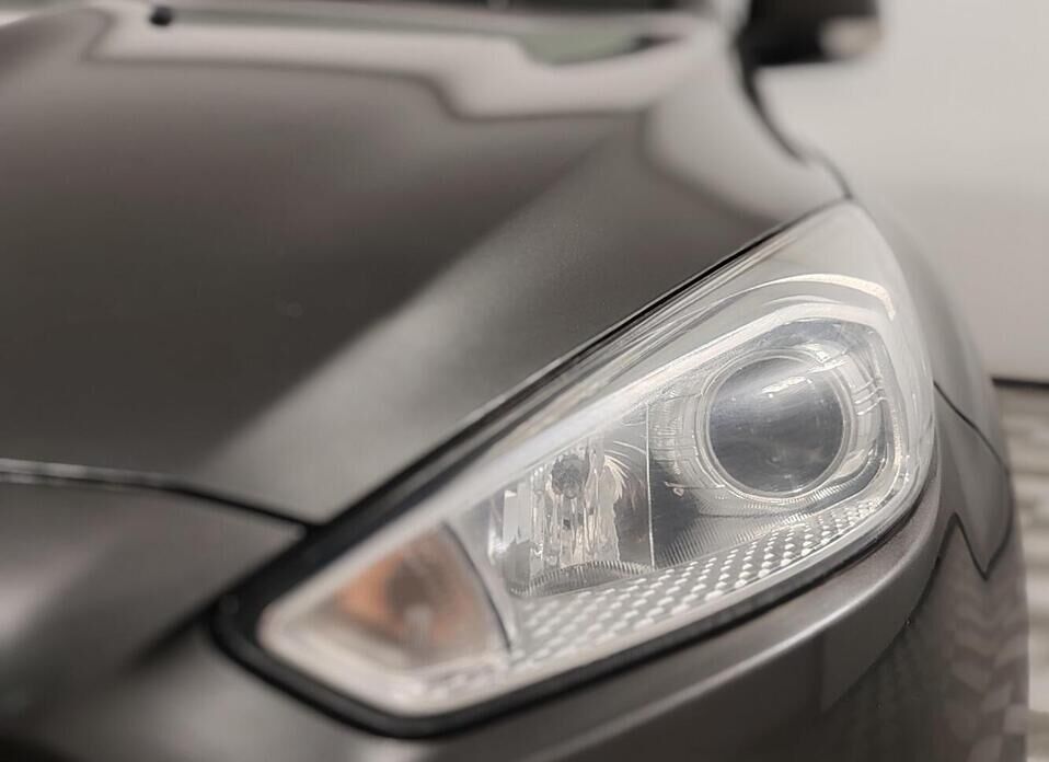 Ford Focus, III Рестайлинг 1.6 AMT (125 л.с.)