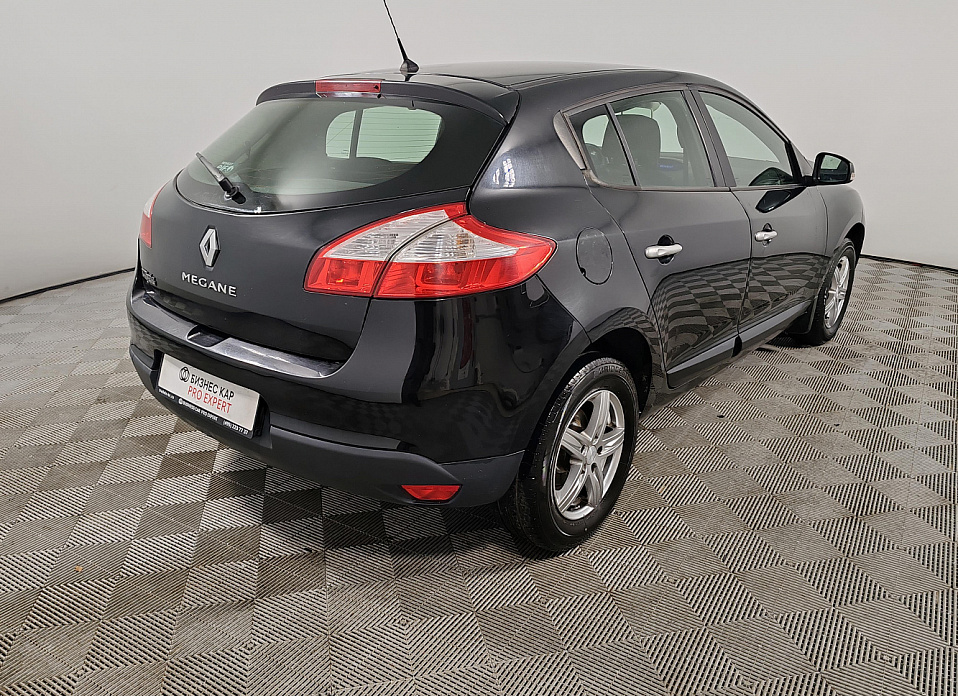 Renault Megane, III Рестайлинг 2 1.6 CVT (114 л.с.)