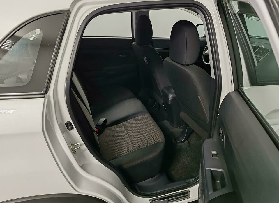 Mitsubishi ASX 1.6 MT (117 л.с.)