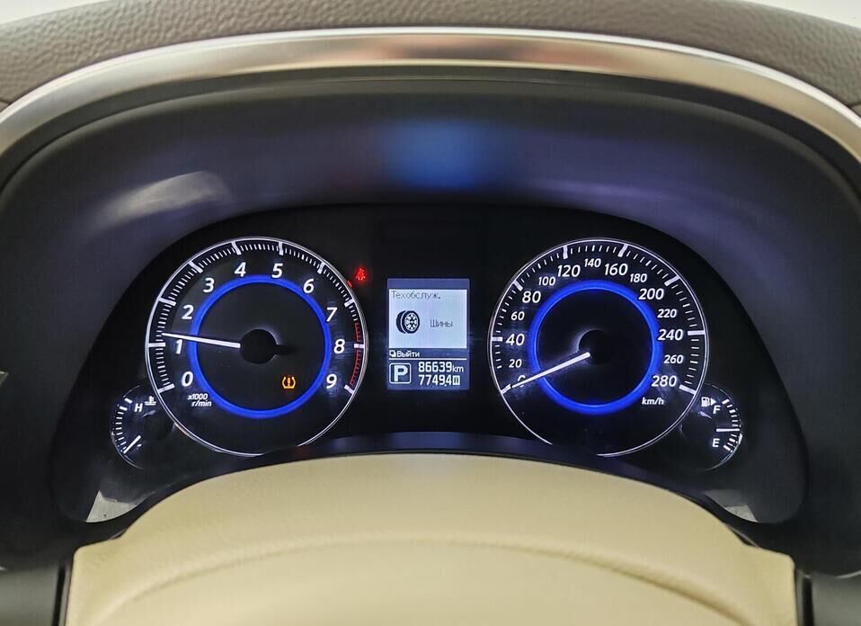 Infiniti QX70 3.7 AT (333 л.с.) 4WD