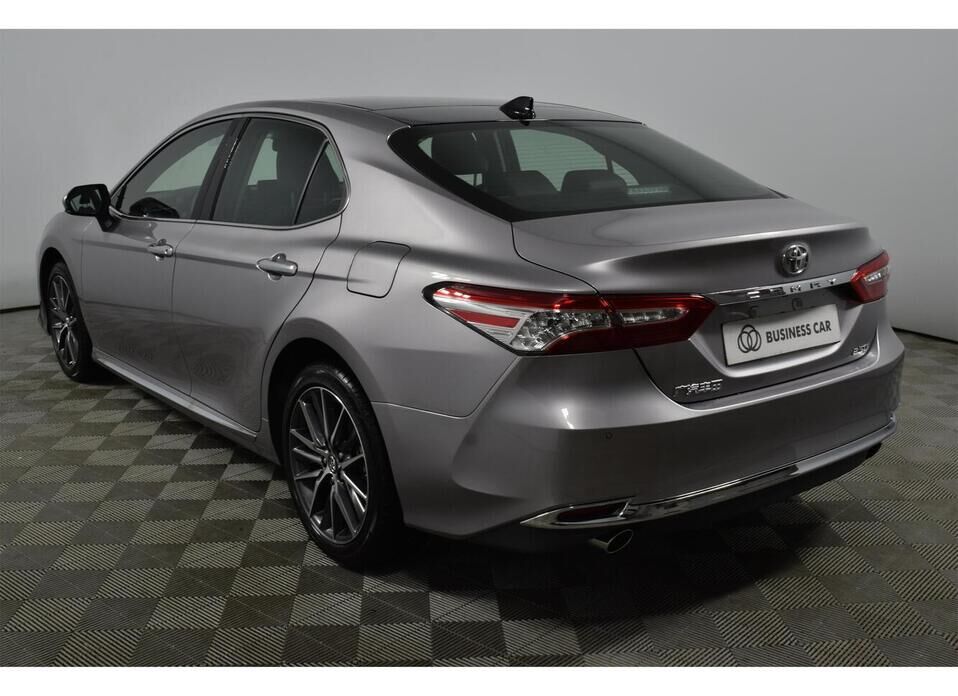 Toyota Camry, VIII (XV70) Рестайлинг 2.5 AT (209 л.с.)