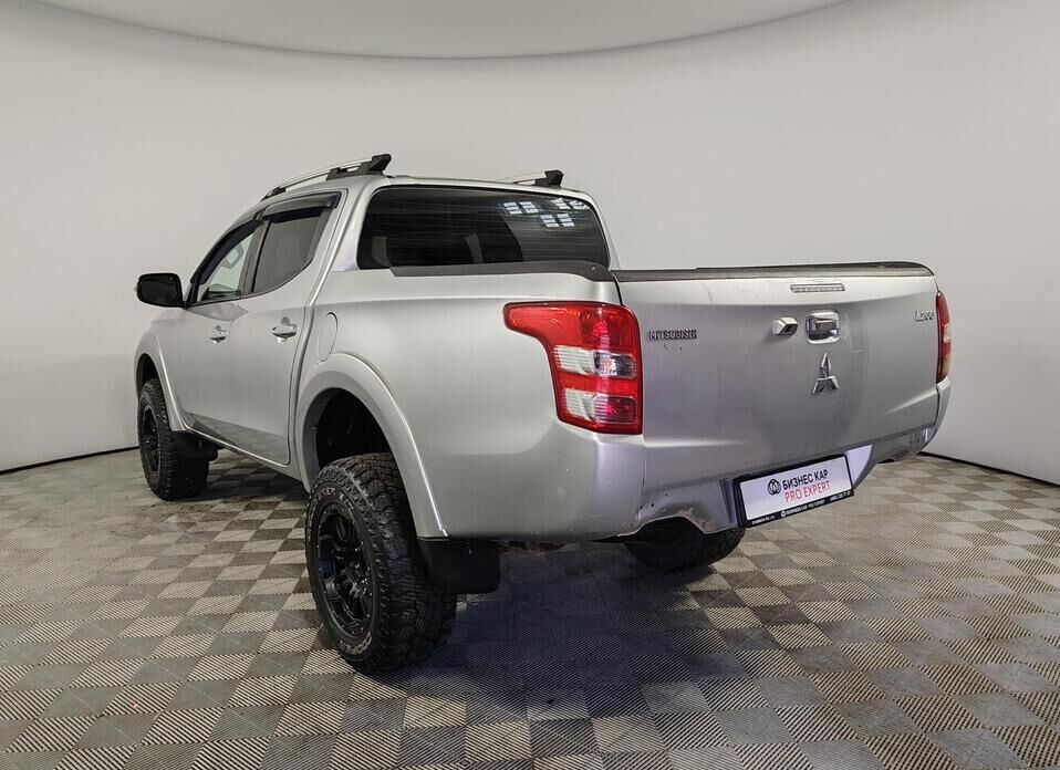 Mitsubishi L200, V 2.4d AT (154 л.с.) 4WD