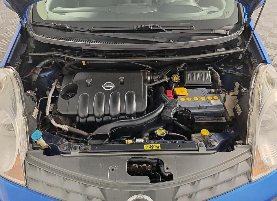 Nissan Note, I 1.6 AT (110 л.с.)
