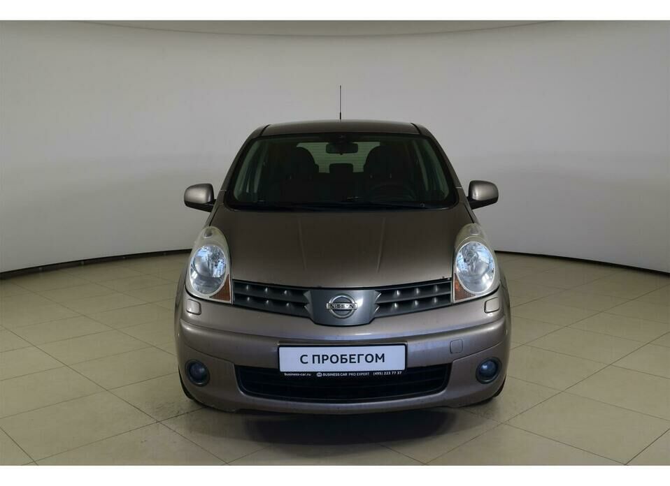 Nissan Note 1.6 MT (110 л.с.)