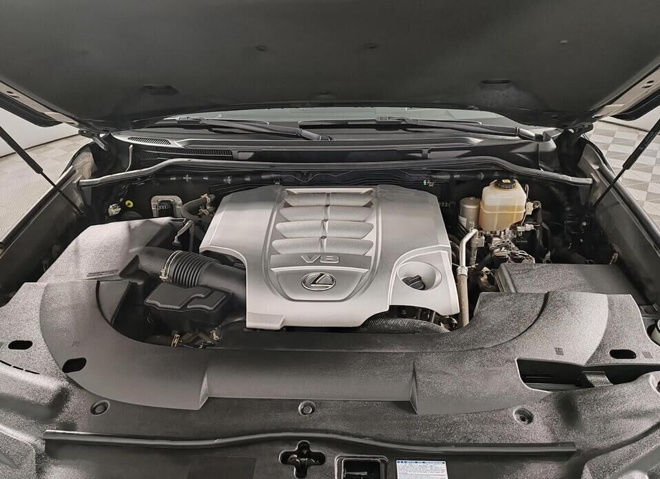 Lexus LX, III Рестайлинг 2 570 5.7 AT (367 л.с.) 4WD