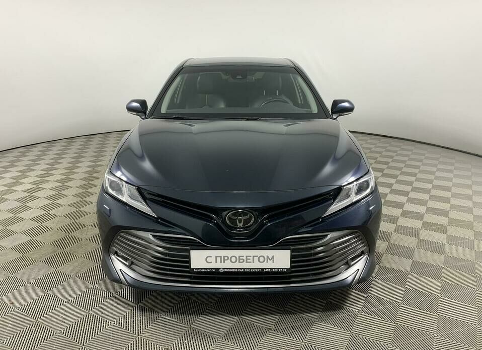 Toyota Camry 2.5 AT (181 л.с.)