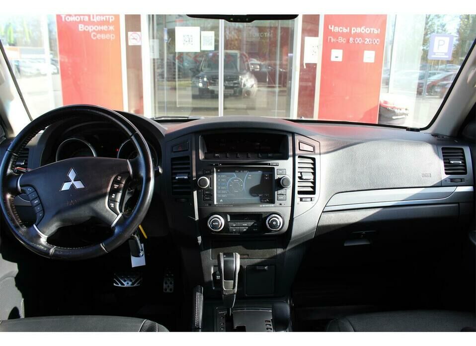 Mitsubishi Pajero 3.0 AT (178 л.с.) 4WD