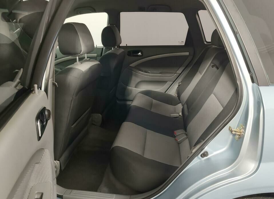 Chevrolet Lacetti 1.6 MT (109 л.с.)