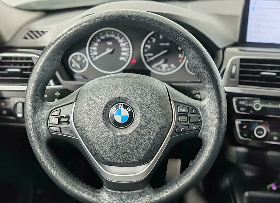 BMW 3 серии 318i 1.5 AT (136 л.с.)