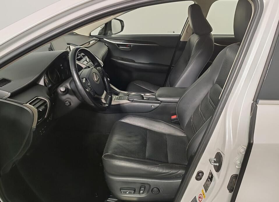 Lexus NX, I 300h 2.5hyb CVT (155 л.с.) 4WD