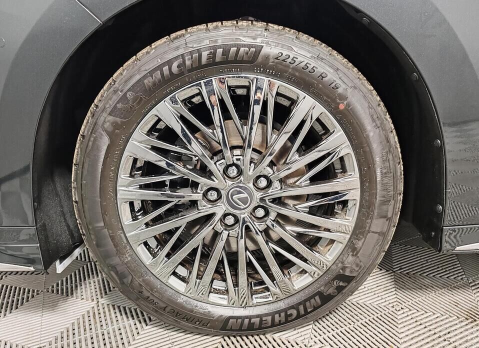 Lexus LM, II 350h 2.5hyb CVT (190 л.с.) 4WD