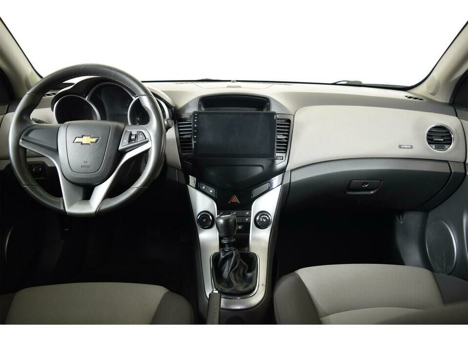 Chevrolet Cruze 1.6 MT (109 л.с.)