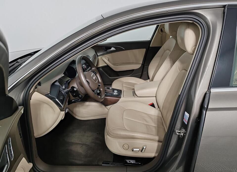 Audi A6, IV (C7) Рестайлинг 1.8 AMT (190 л.с.)