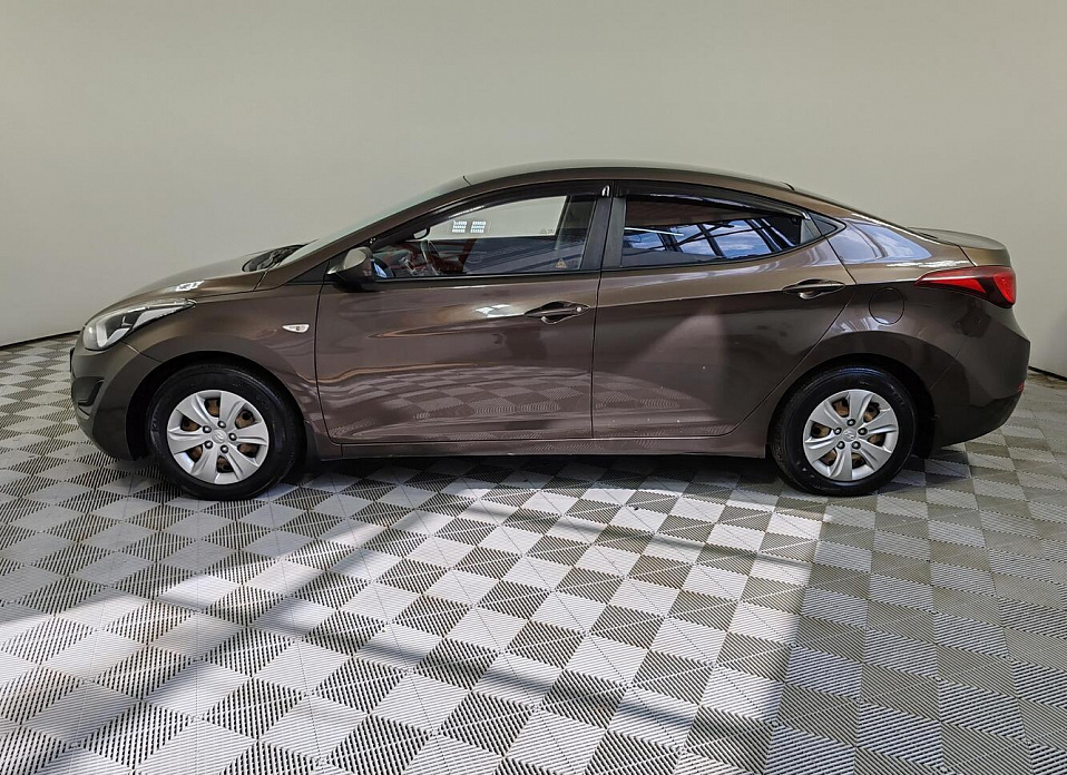 Hyundai Elantra, V (MD) Рестайлинг 1.6 MT (132 л.с.)