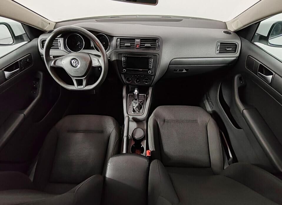 Volkswagen Jetta, VI Рестайлинг 1.6 AT (105 л.с.)