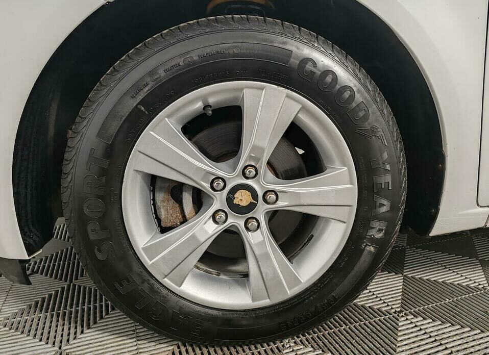Chevrolet Aveo 1.6 AT (115 л.с.)