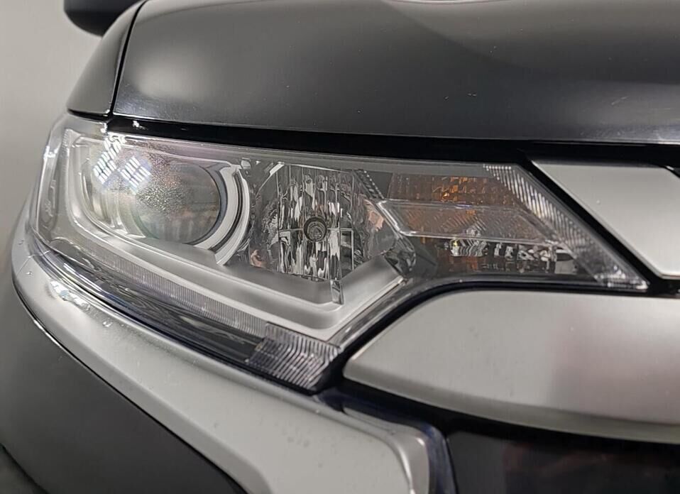 Mitsubishi Outlander, III Рестайлинг 3 2.0 CVT (146 л.с.)