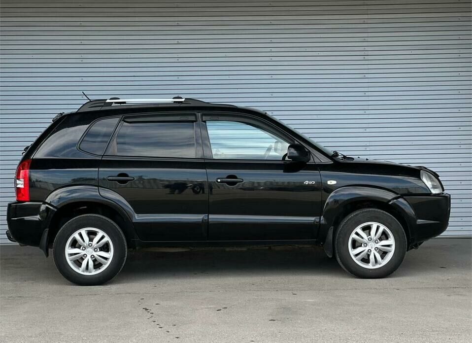 Hyundai Tucson 2.0 AT (140 л.с.) 4WD