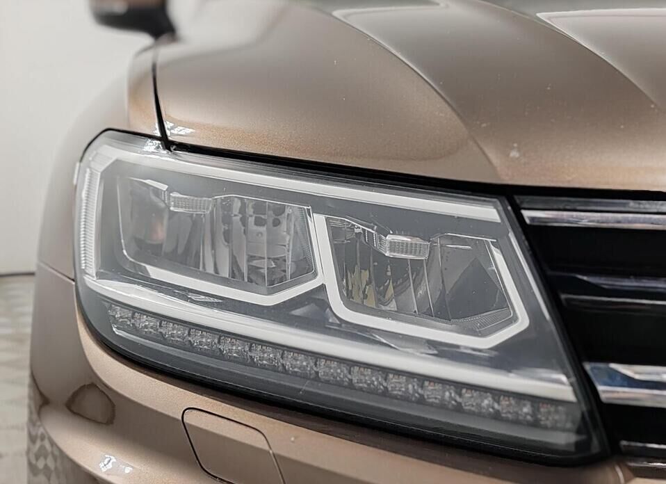 Volkswagen Tiguan 2.0d AMT (150 л.с.) 4WD