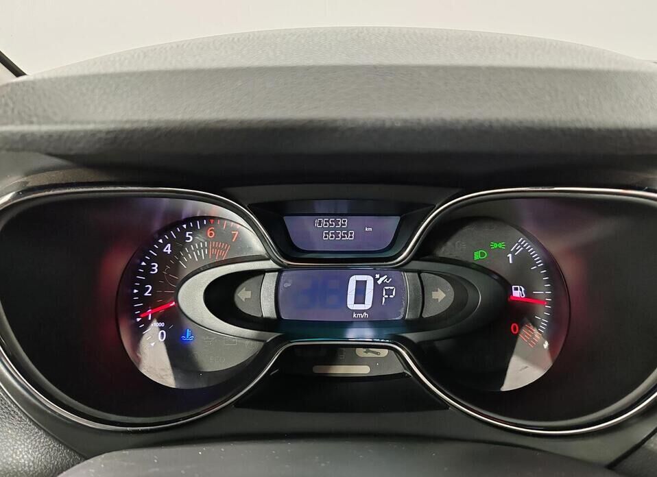 Renault Kaptur, I 1.6 CVT (114 л.с.)