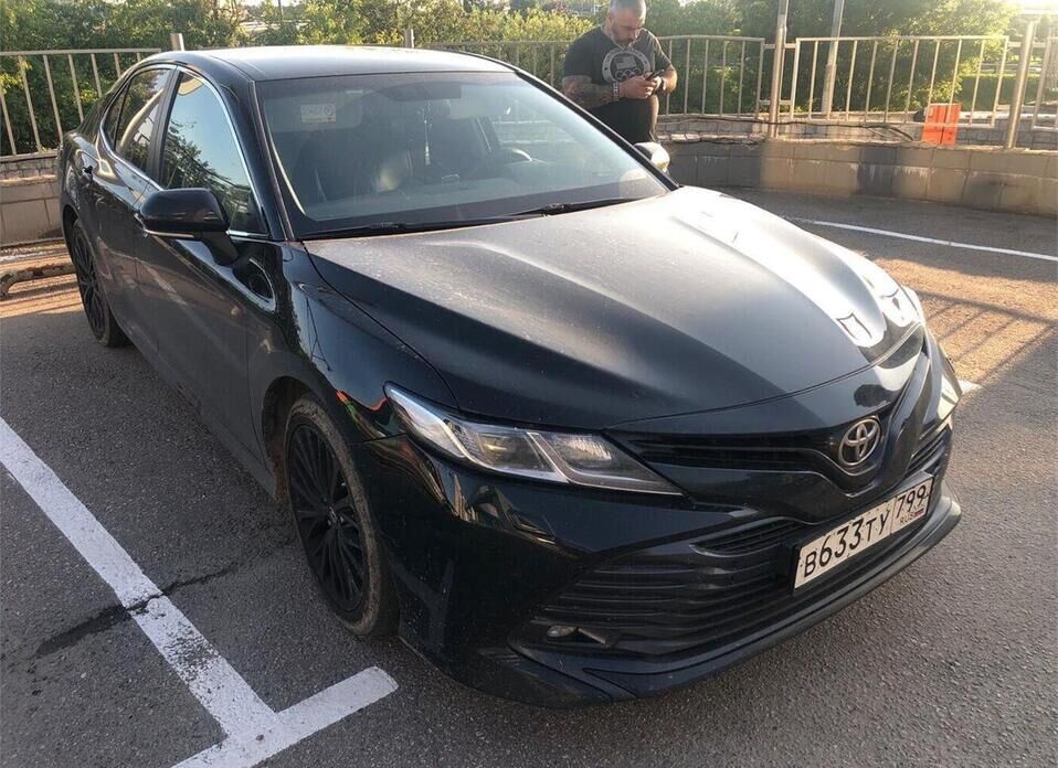 Toyota Camry 2.5 AT (181 л.с.)