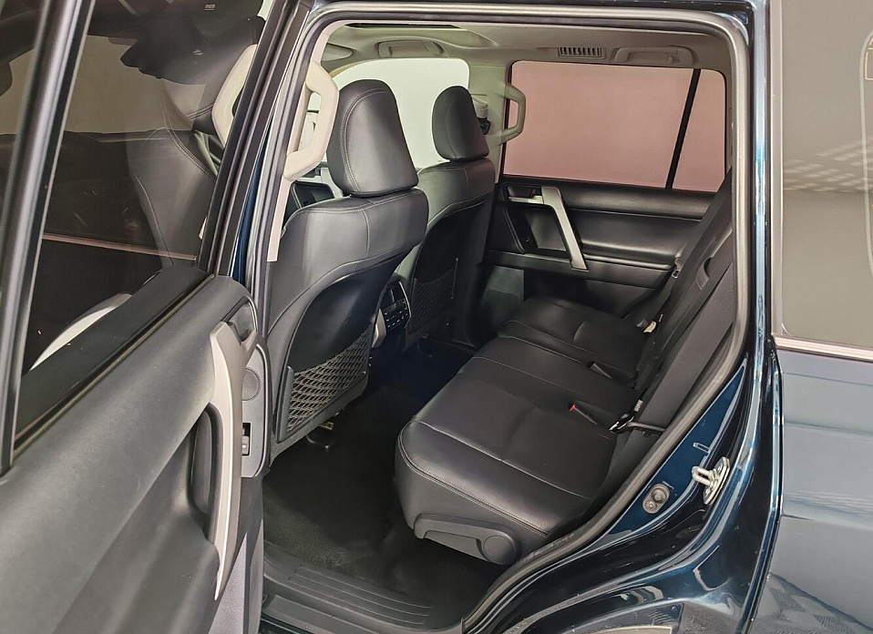 Toyota Land Cruiser Prado, 150 Series Рестайлинг 2 2.8d AT (177 л.с.) 4WD