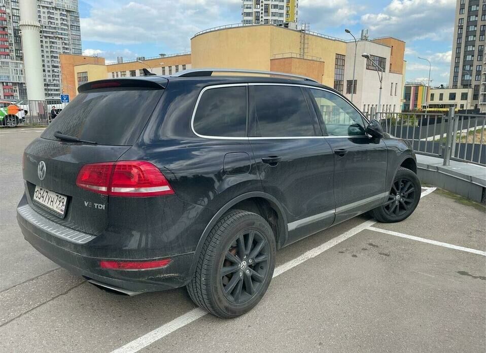 Volkswagen Touareg 3.0d AT (204 л.с.) 4WD