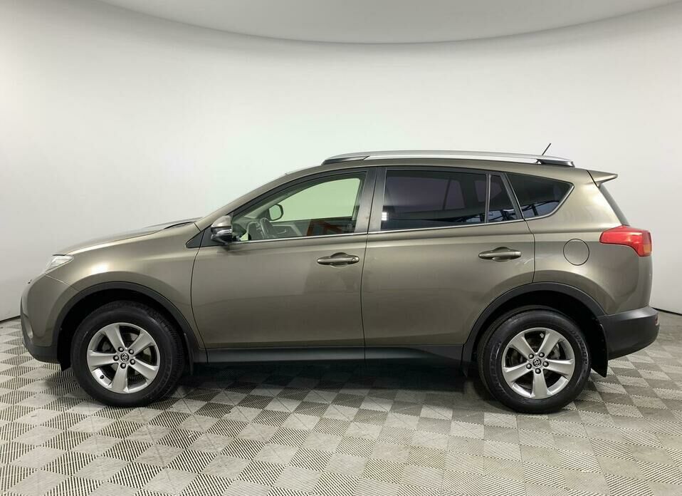 Toyota RAV4 2.2d AT (149 л.с.) 4WD