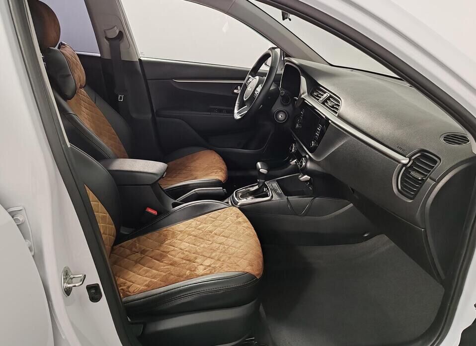 Kia Rio, IV Рестайлинг X 1.6 AT (123 л.с.)