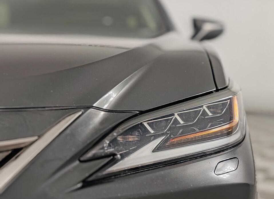 Lexus ES, VII 350 3.5 AT (249 л.с.)