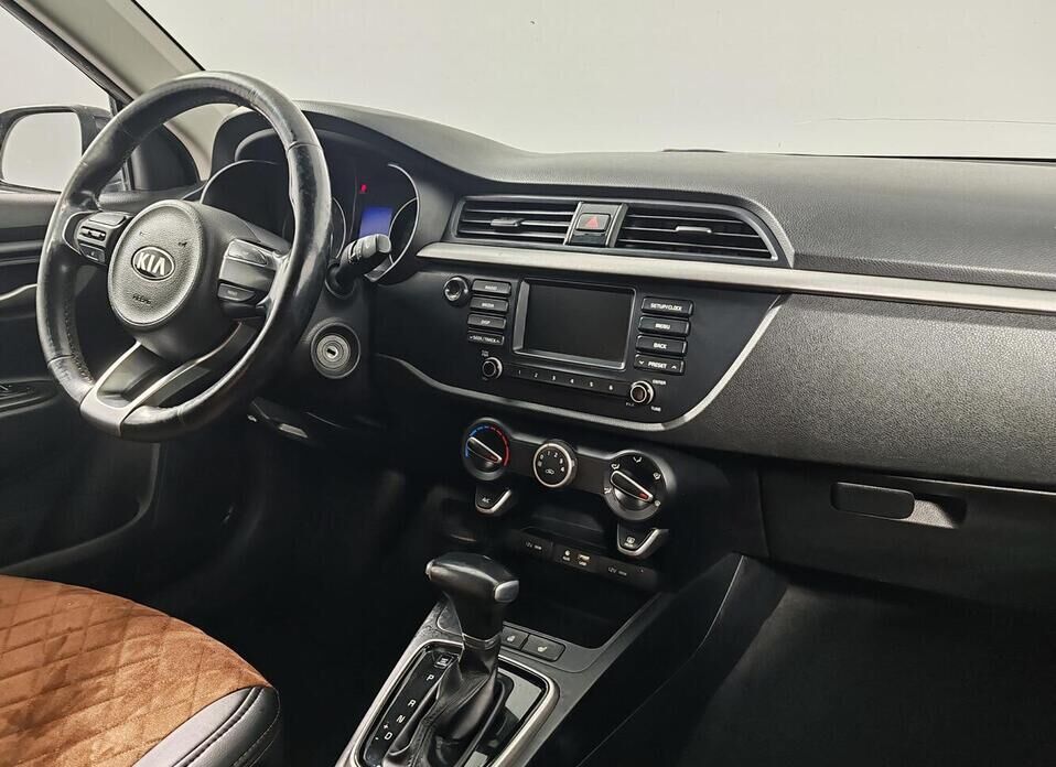 Kia Rio, IV 1.6 AT (123 л.с.)