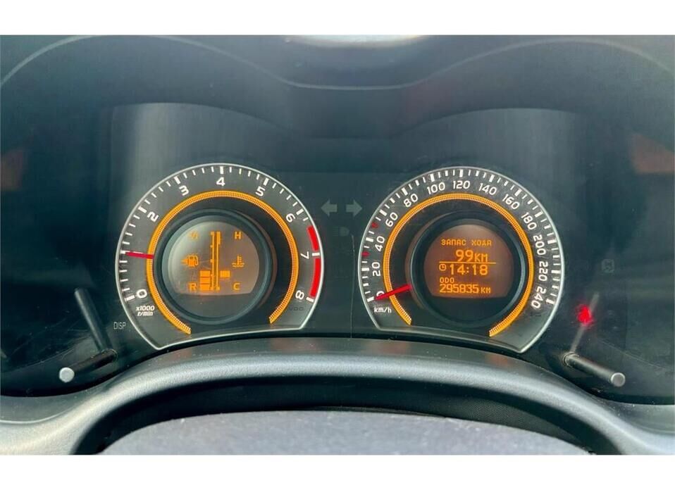 Toyota Corolla, X (E140, E150) Рестайлинг 1.6 MT (124 л.с.)