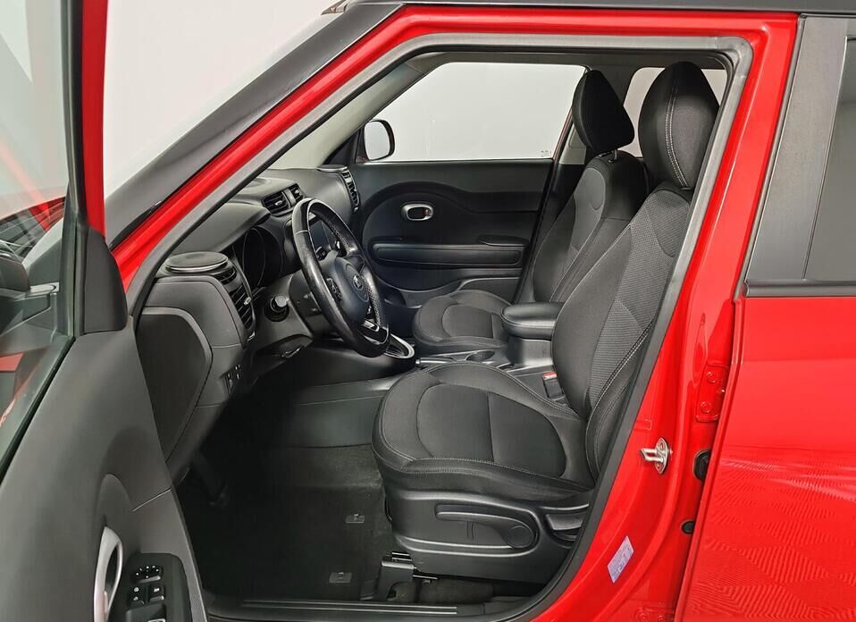 Kia Soul 1.6 AT (132 л.с.)