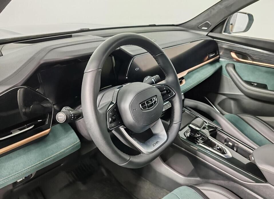 Geely Monjaro 2.0 AT (238 л.с.) 4WD